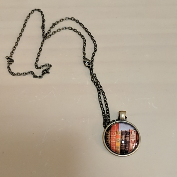 Jewelry - 4/10$ necklace